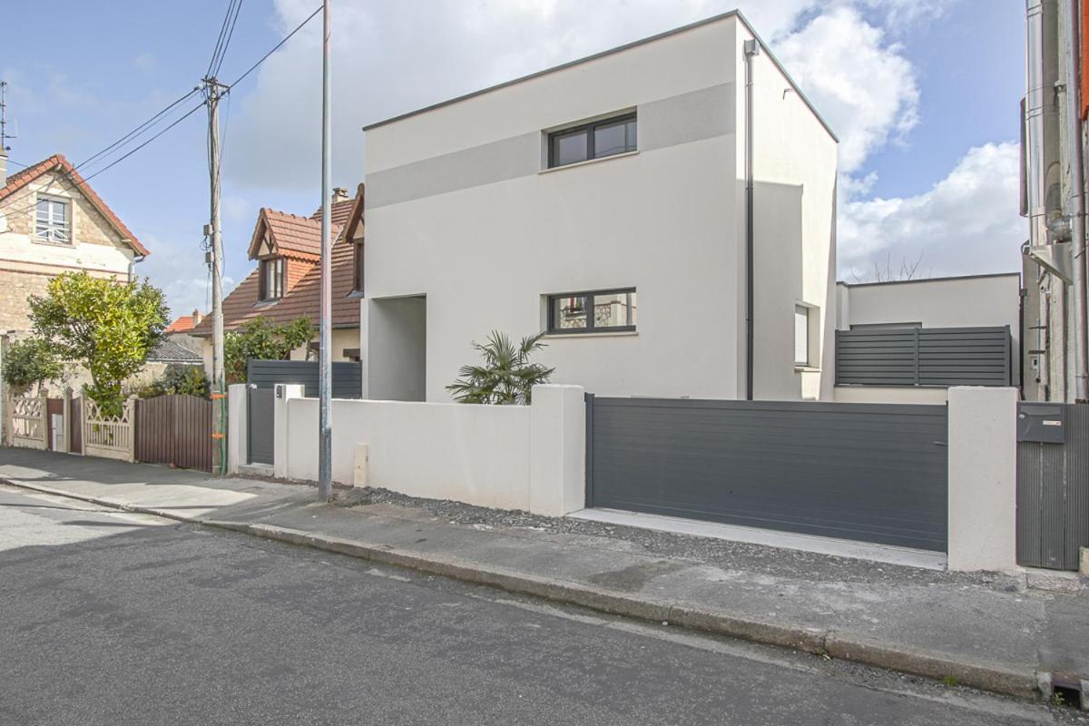 Quijote, Maison Moderne Avec Terrasse A ก็อง ภายนอก รูปภาพ